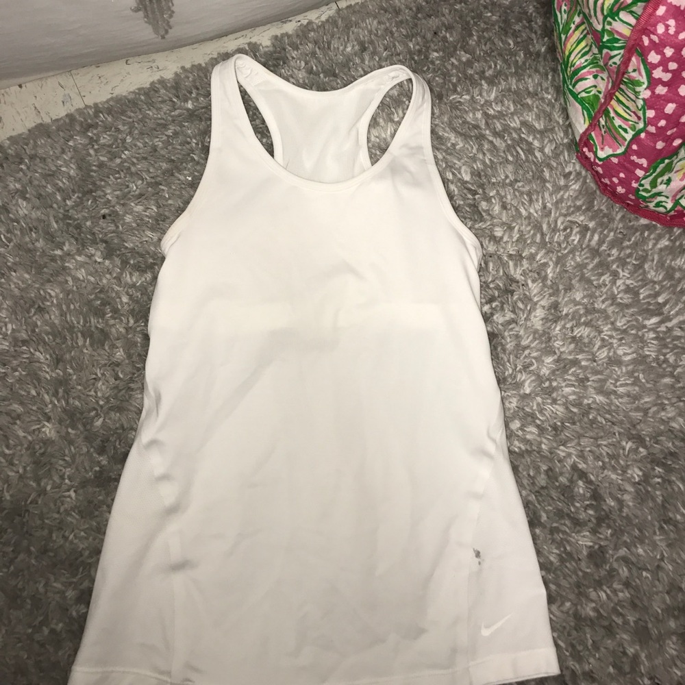 white nike dri-fit razorback