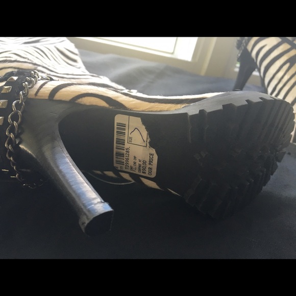 Envy boots 7.5 zebra - Picture 3 of 4