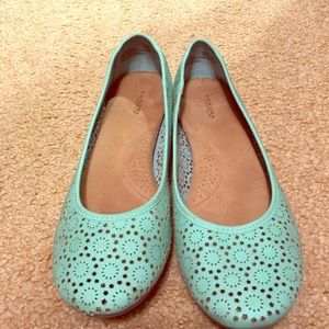 Sonoma turquoise flats sz 8