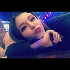 Meet your Posher, Corin