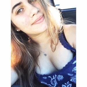 Meet your Posher, Alondra