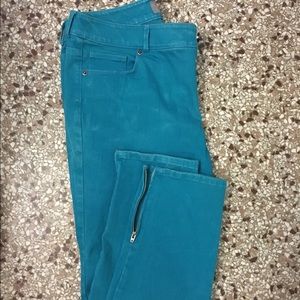 Chico's So Slimming jeans Sz: 2.5 teal