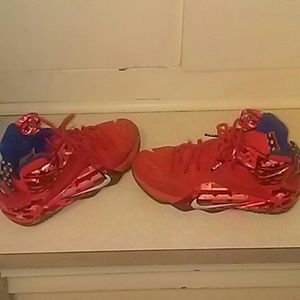 Usa nike sneakers 4y