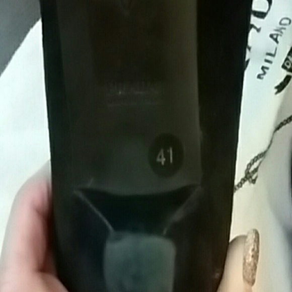 *PRADA CHOCOLATE SUEDE PUMP - Picture 3 of 4