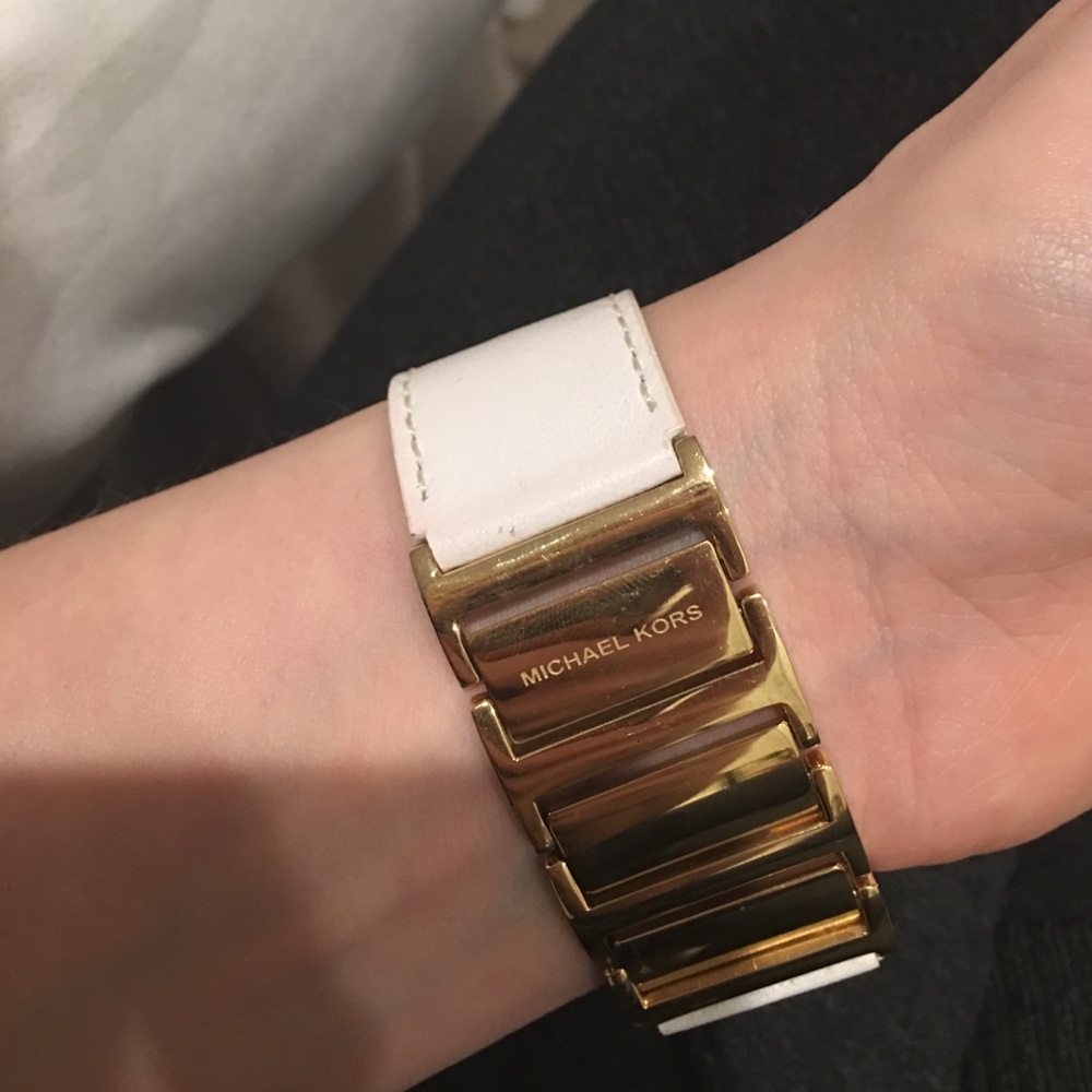 Michael Kors watch - Picture 2 of 4