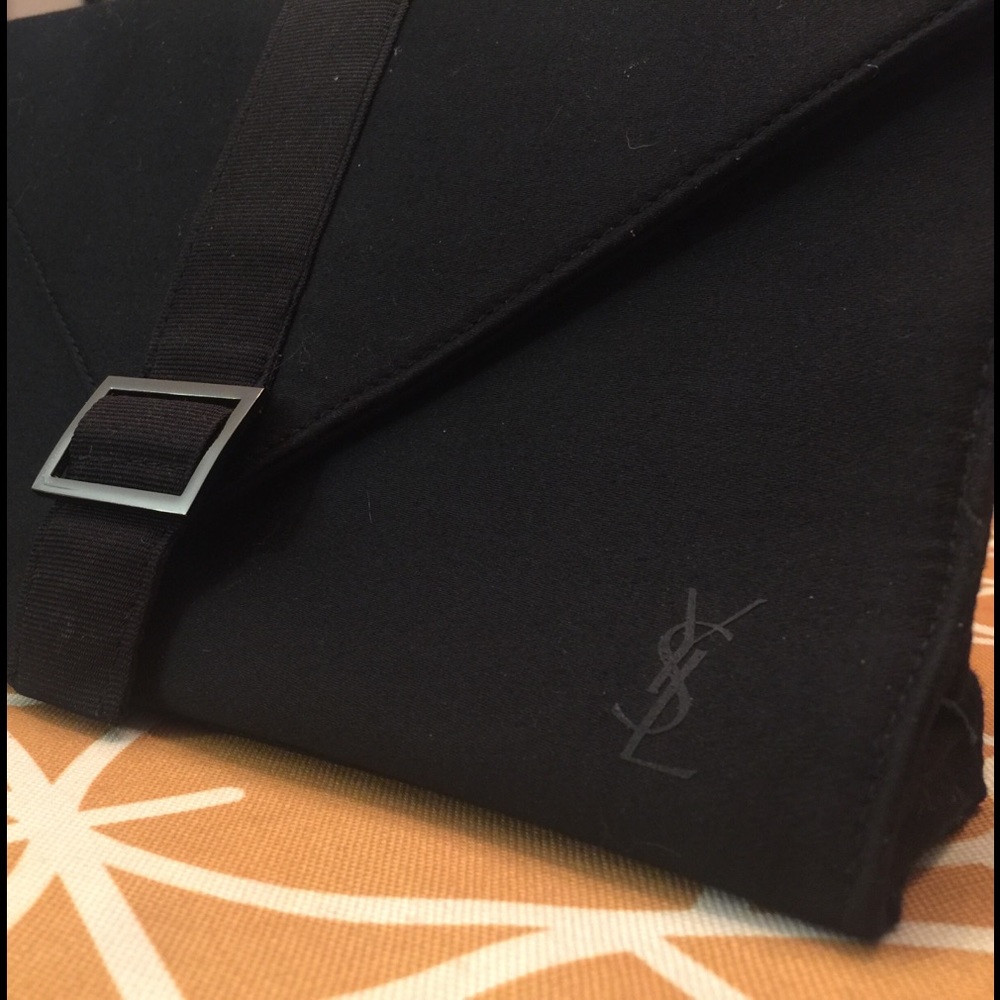 💄YSL💄elegant makeup bag/clutch