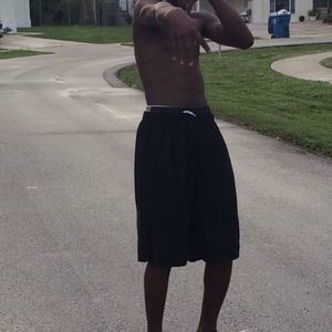 Meet your Posher, Nickoy