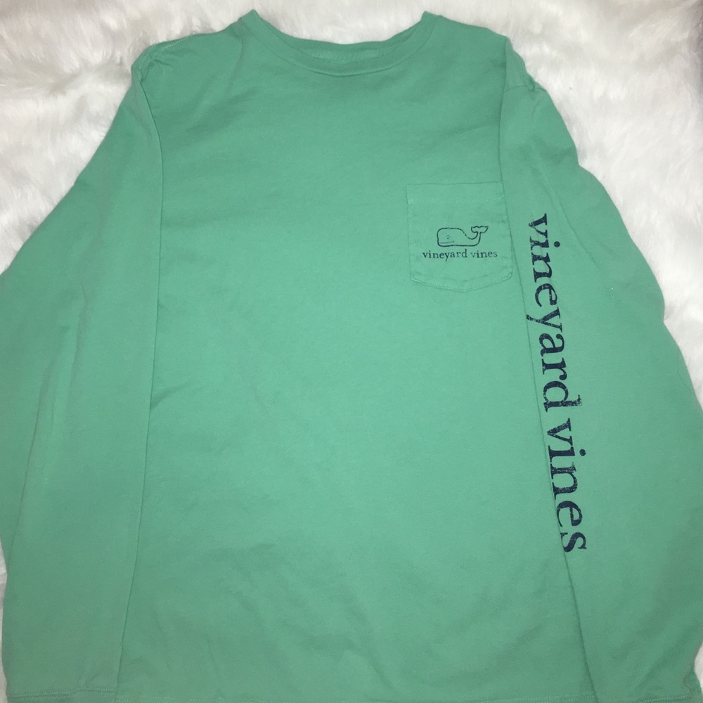 Green vineyard vines long sleeve