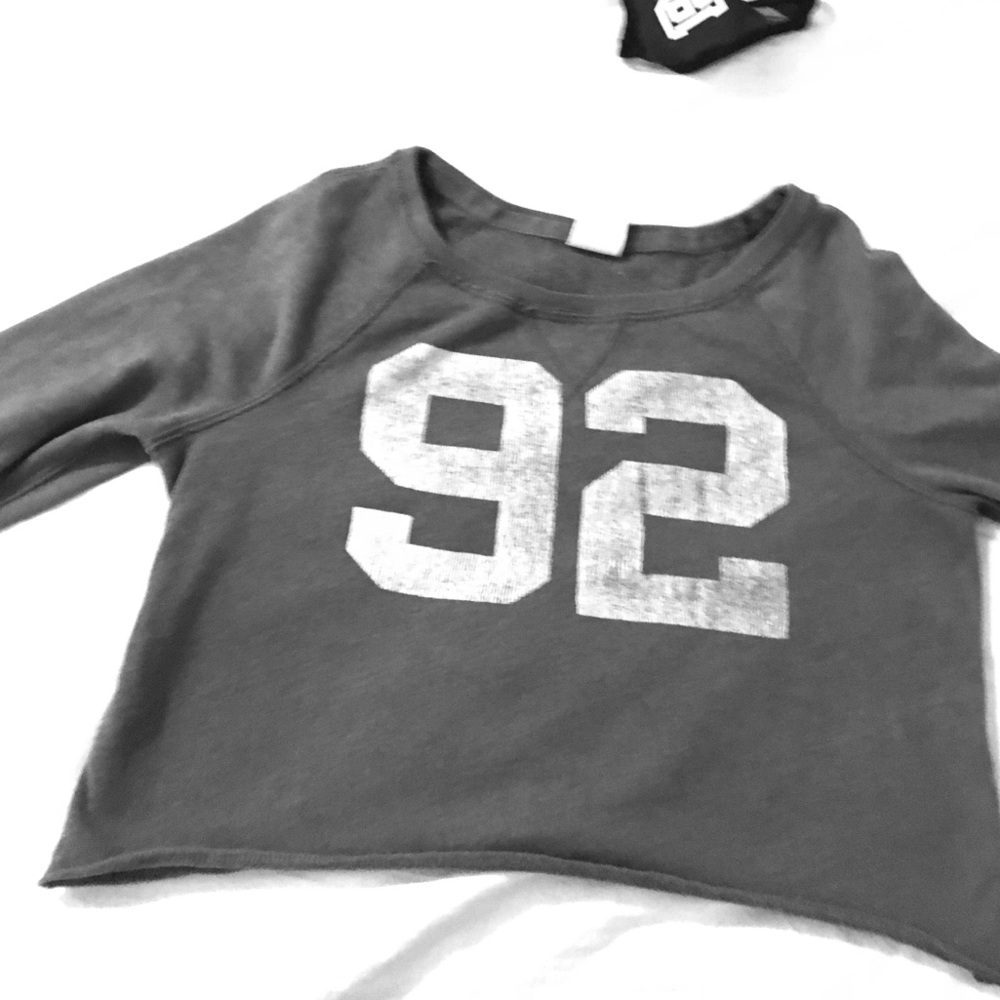 American Eagle crop top