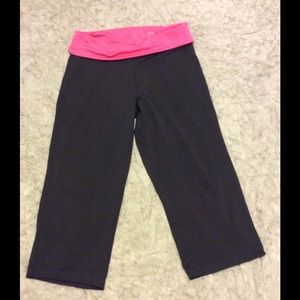 Women's Capri wide leg yoga/workout pant