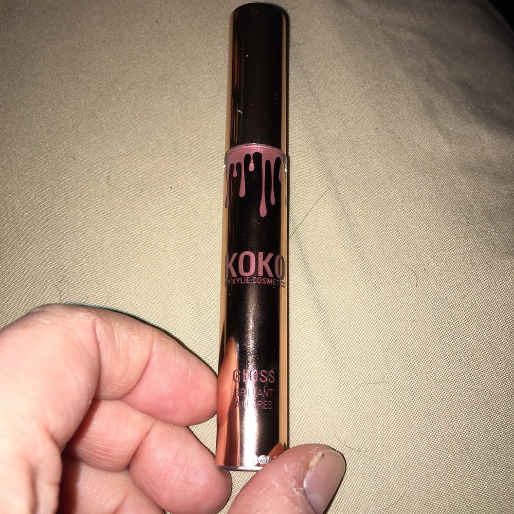 Damn Gina gloss
