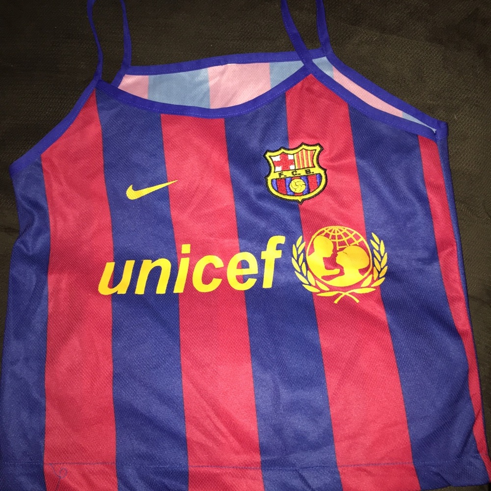 CLEAR OUT SALE Nike FCB Crop Top