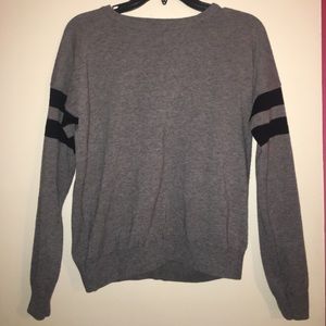 BRANDY MELVILLE (NEVER WORN) STRIPED SWEATER