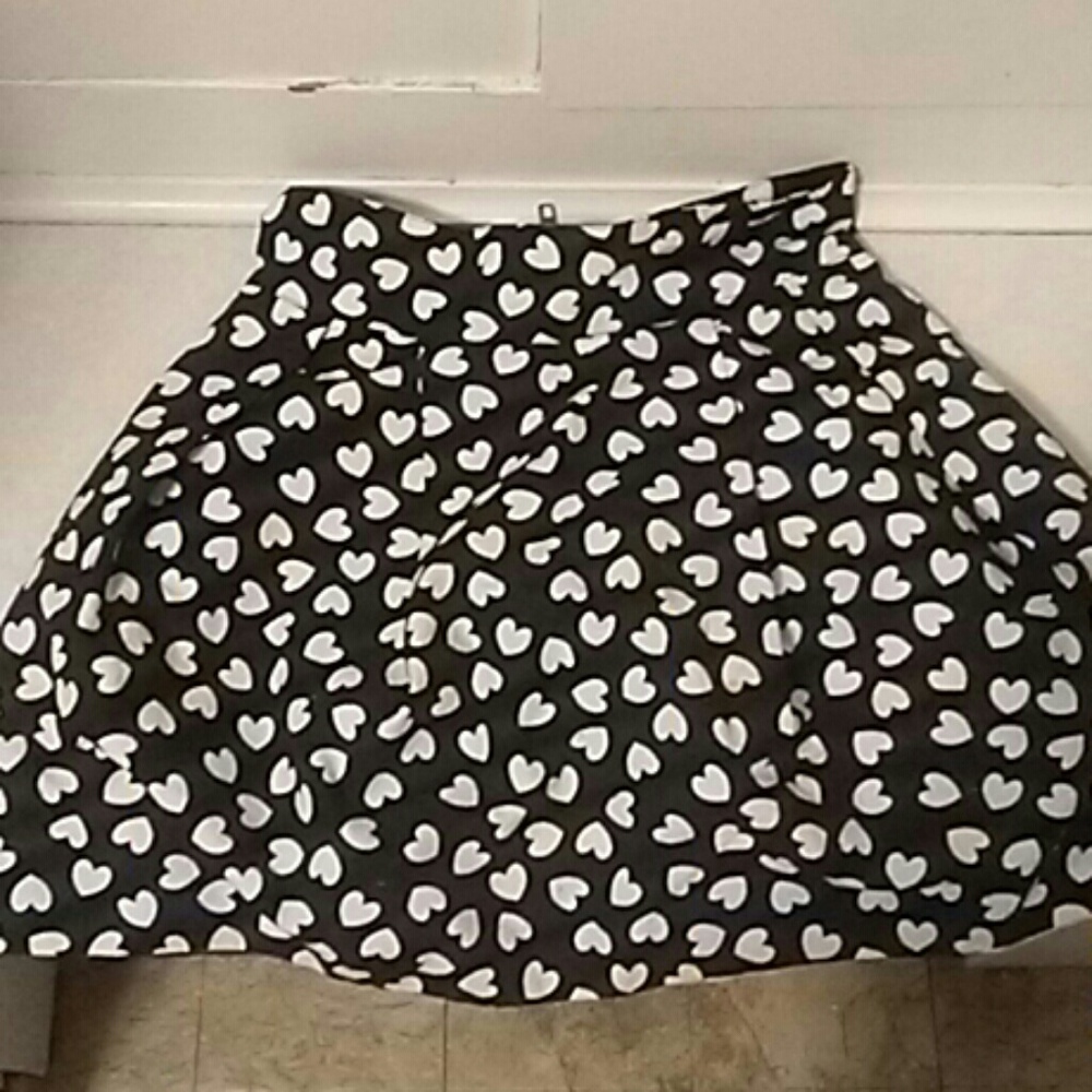 H&M heart high waisted skirt 2