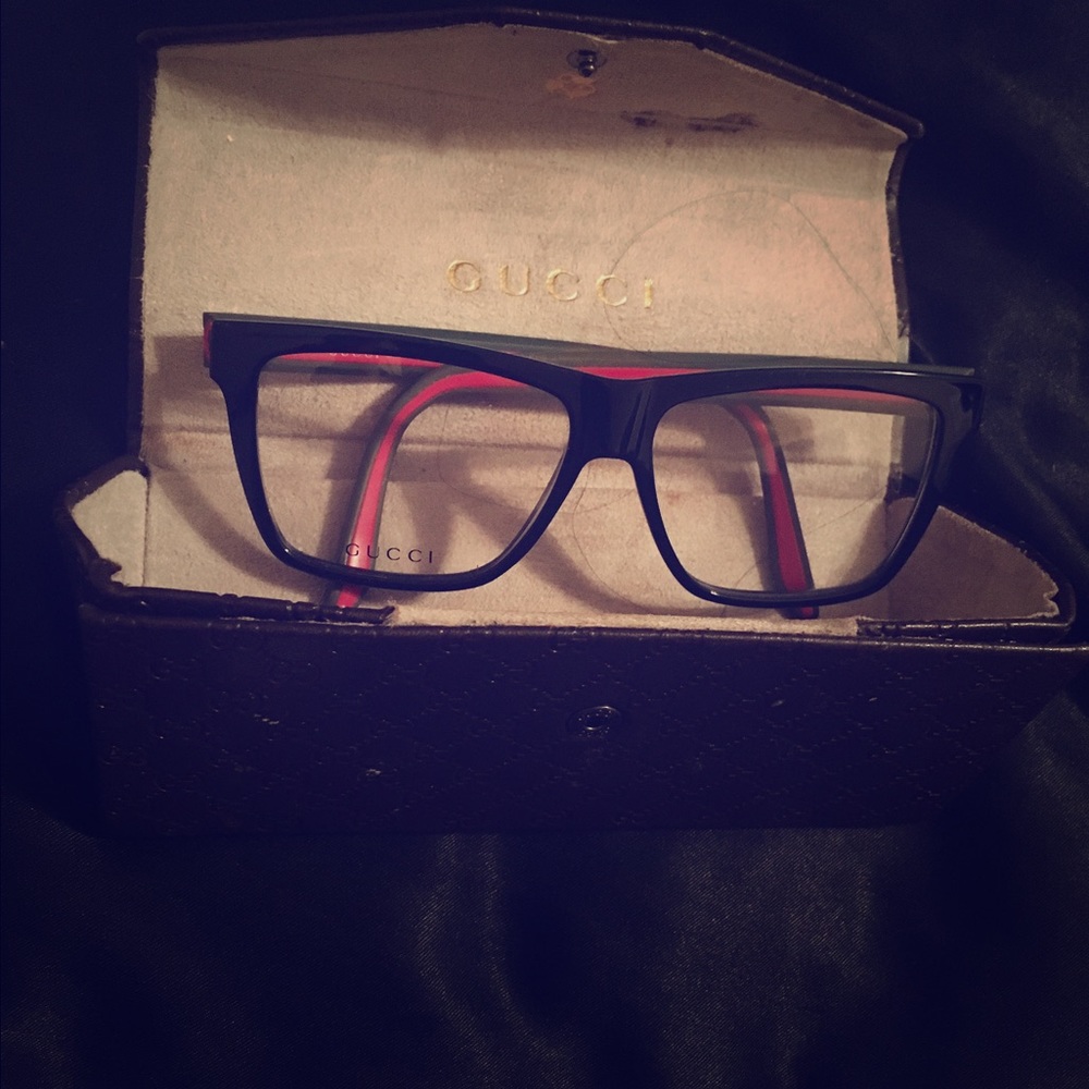Gucci eye glasses