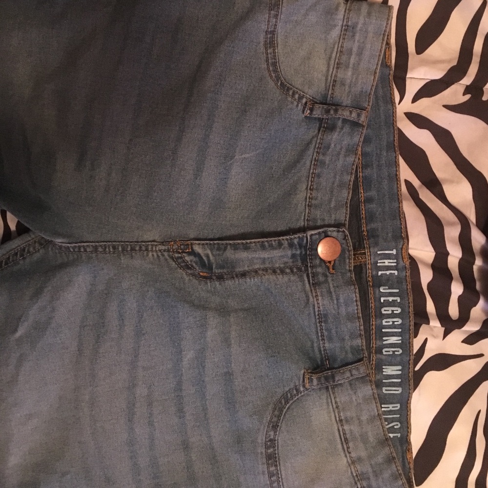 Denim midi rise jeans from cotton on