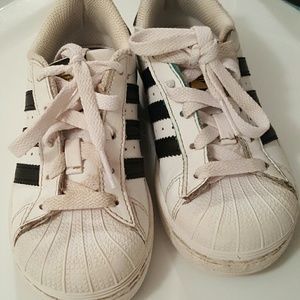 Kids Superstar Adidas Sneakers size 11