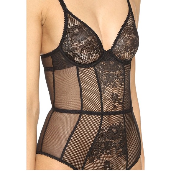 Lingerie - Picture 4 of 4