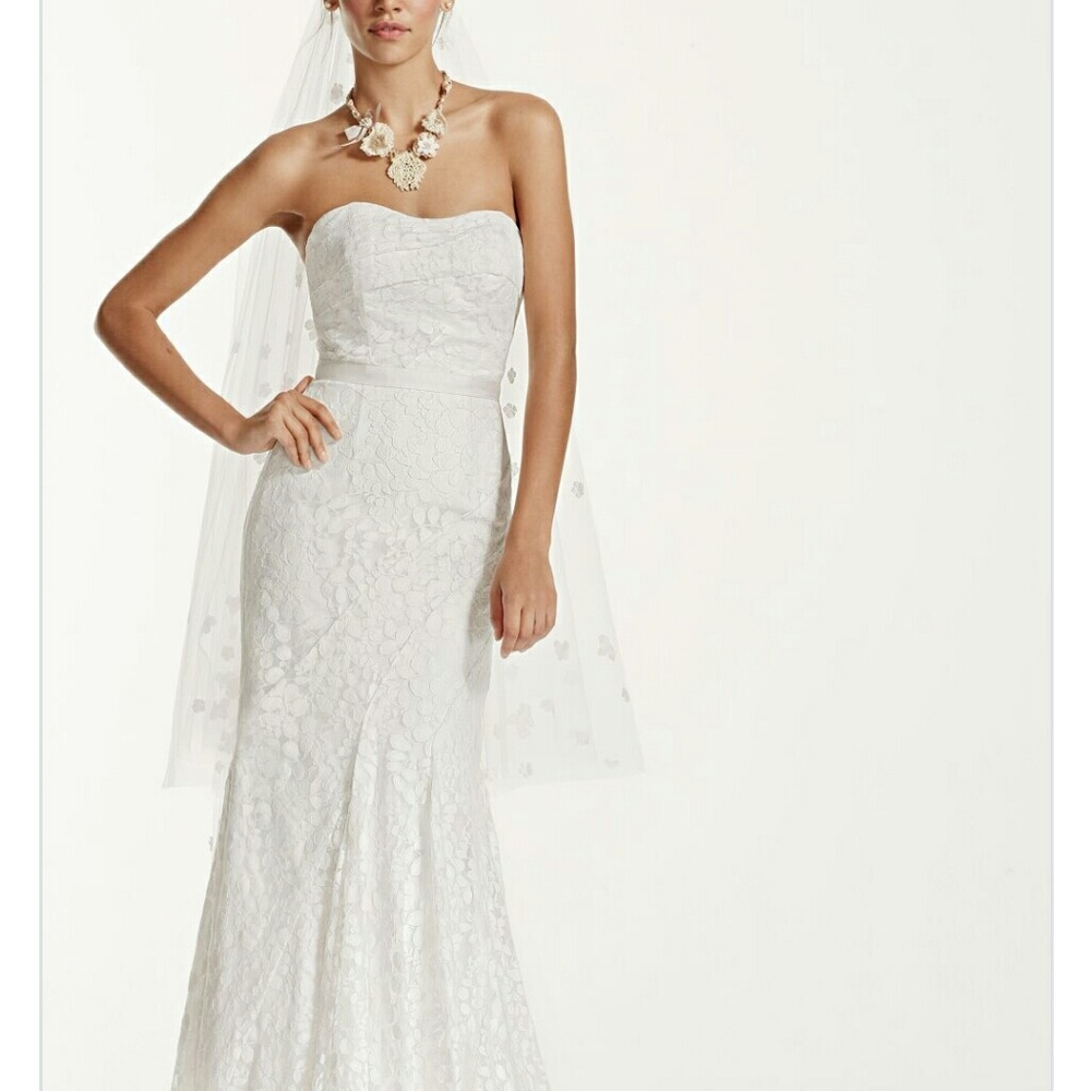Brand new, never worn wedding dress