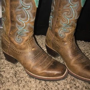 Justin cowboy boots