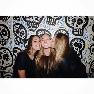 Meet your Posher, Leslie