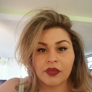 Meet your Posher, Vickie