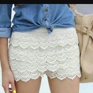 NWOT Lace shorts