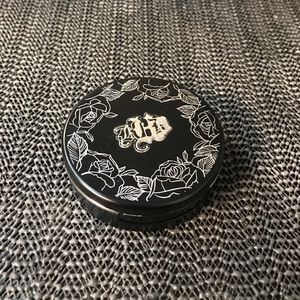 Kat Von D lock- it powder foundation.