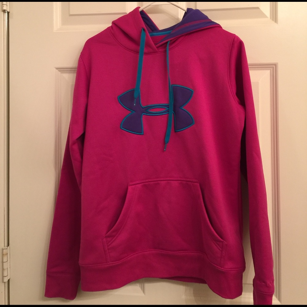 UA sweatshirt like new