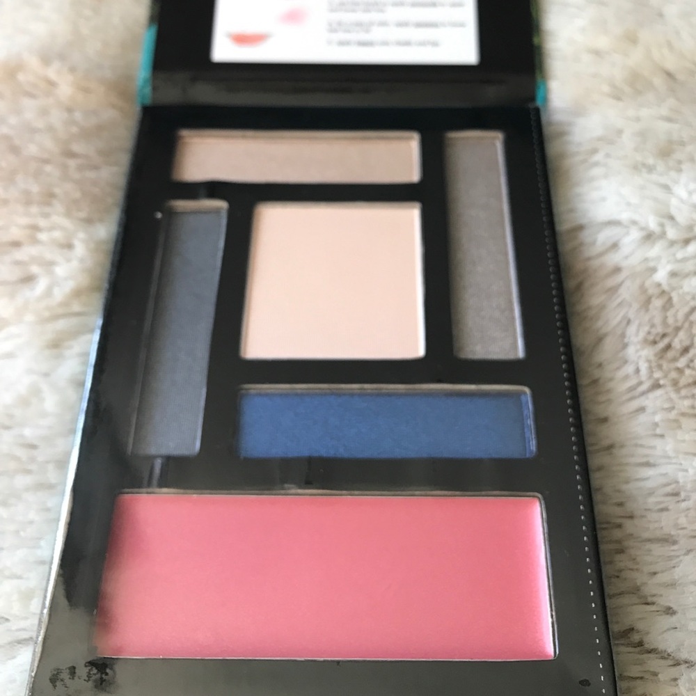 Stila Collectible City Palette