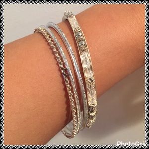 Beautiful Bead Bangle Bracelet Set of 4 ✨