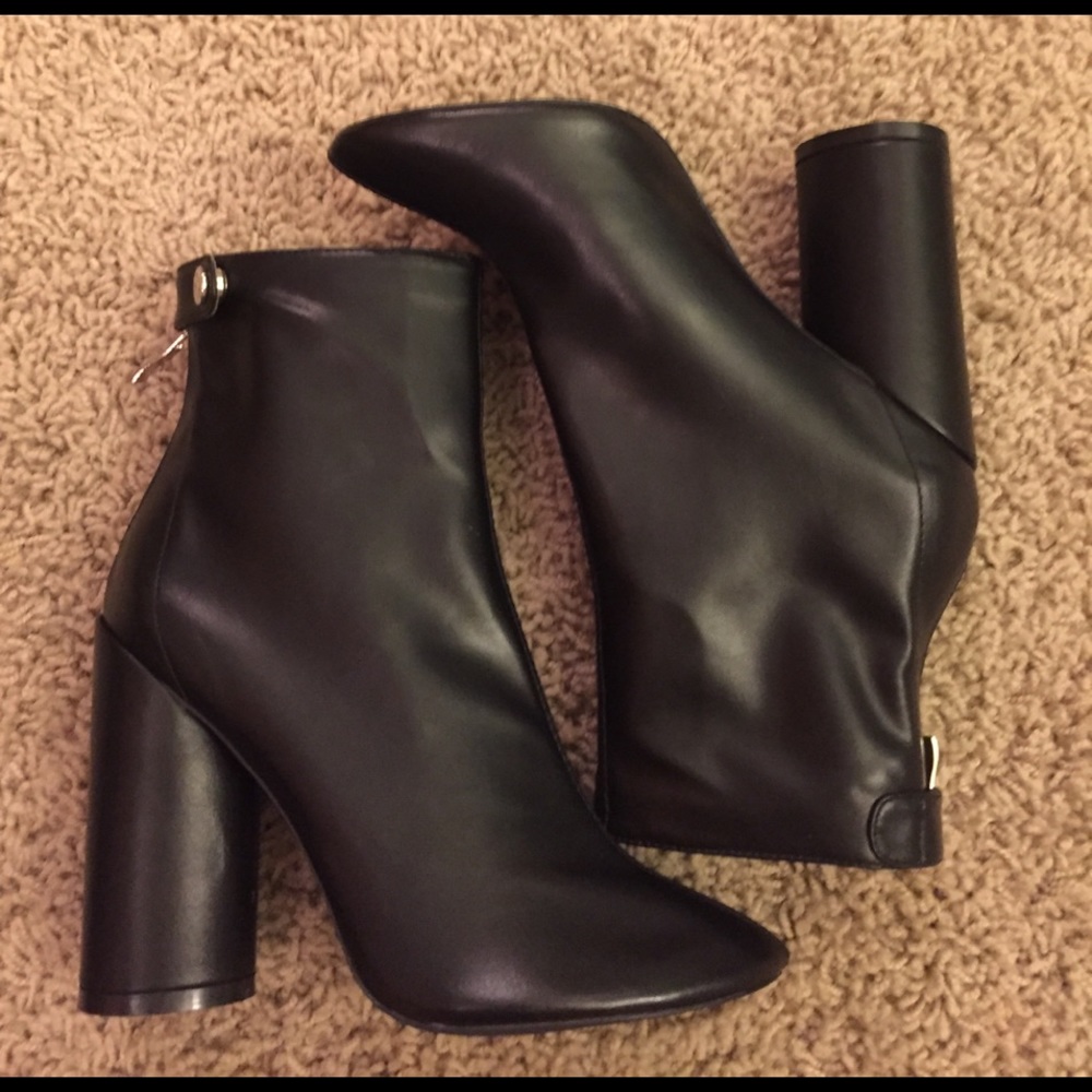 never worn black booties size 7