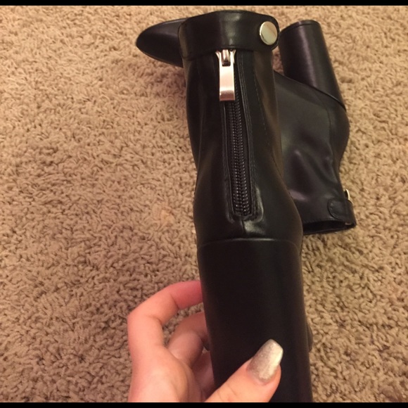 never worn black booties size 7 - Picture 2 of 2