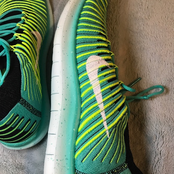 Women's Nike Free Run Motion Flyknit NEW FIRM⚡️ - Picture 3 of 4