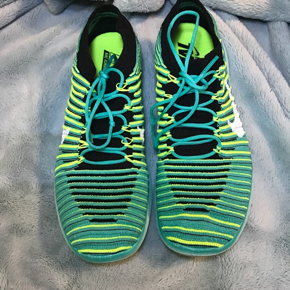 Women's Nike Free Run Motion Flyknit NEW FIRM⚡️ - Picture 4 of 4