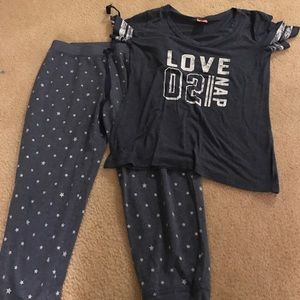 Jenni Capri pajamas size M