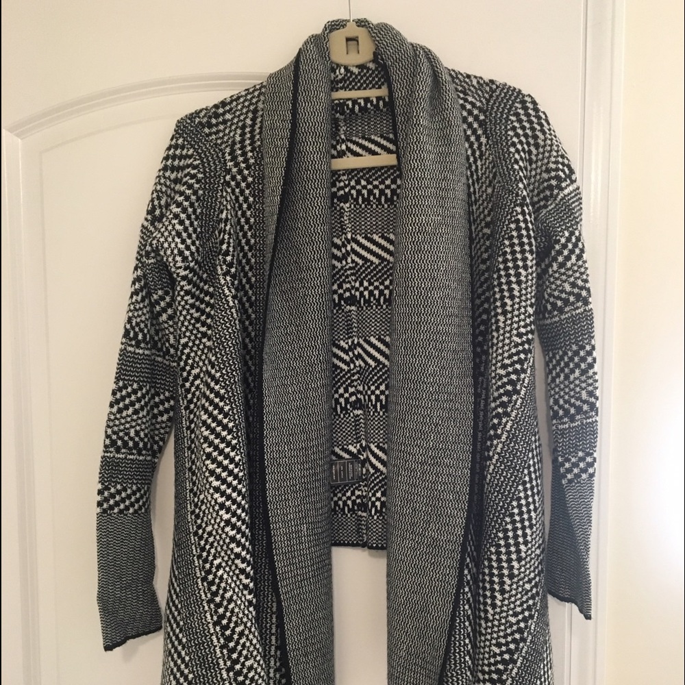 BB Dakota Cardigan jacket