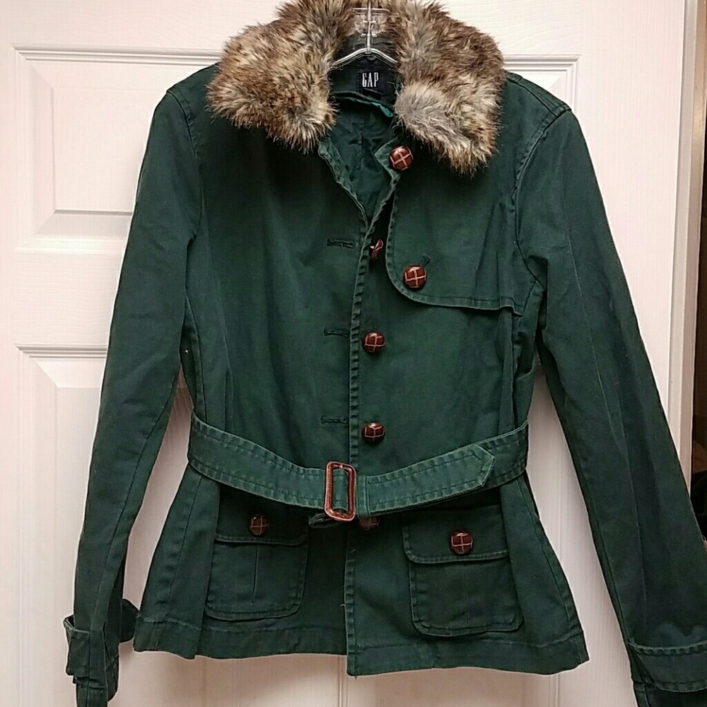 Gap jacket with faux fur and removable vest