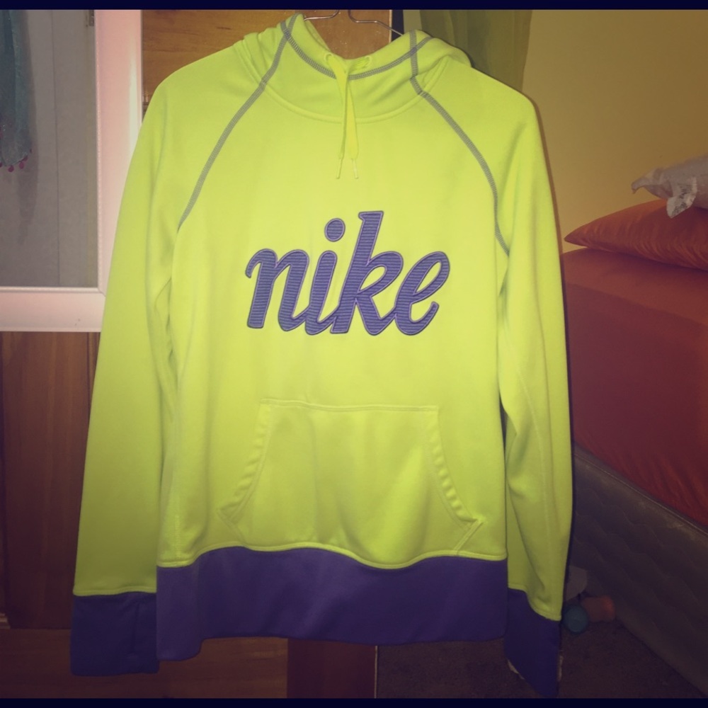 Nike sweatshirt