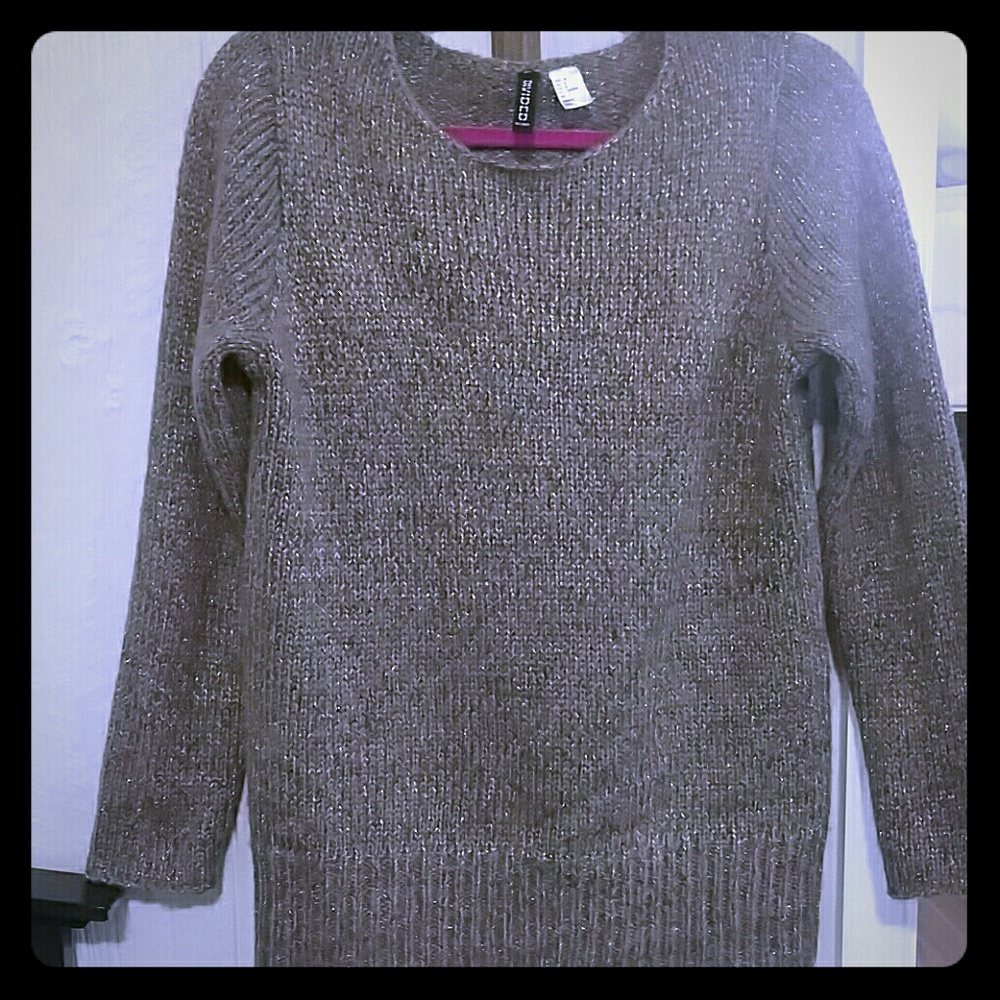 Brown sweater with gold and subtle pink fleck