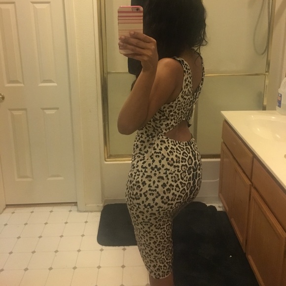 Dress 😍😍😍😍 - Picture 2 of 3