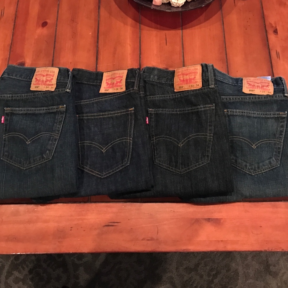 NWOT Levi Jeans