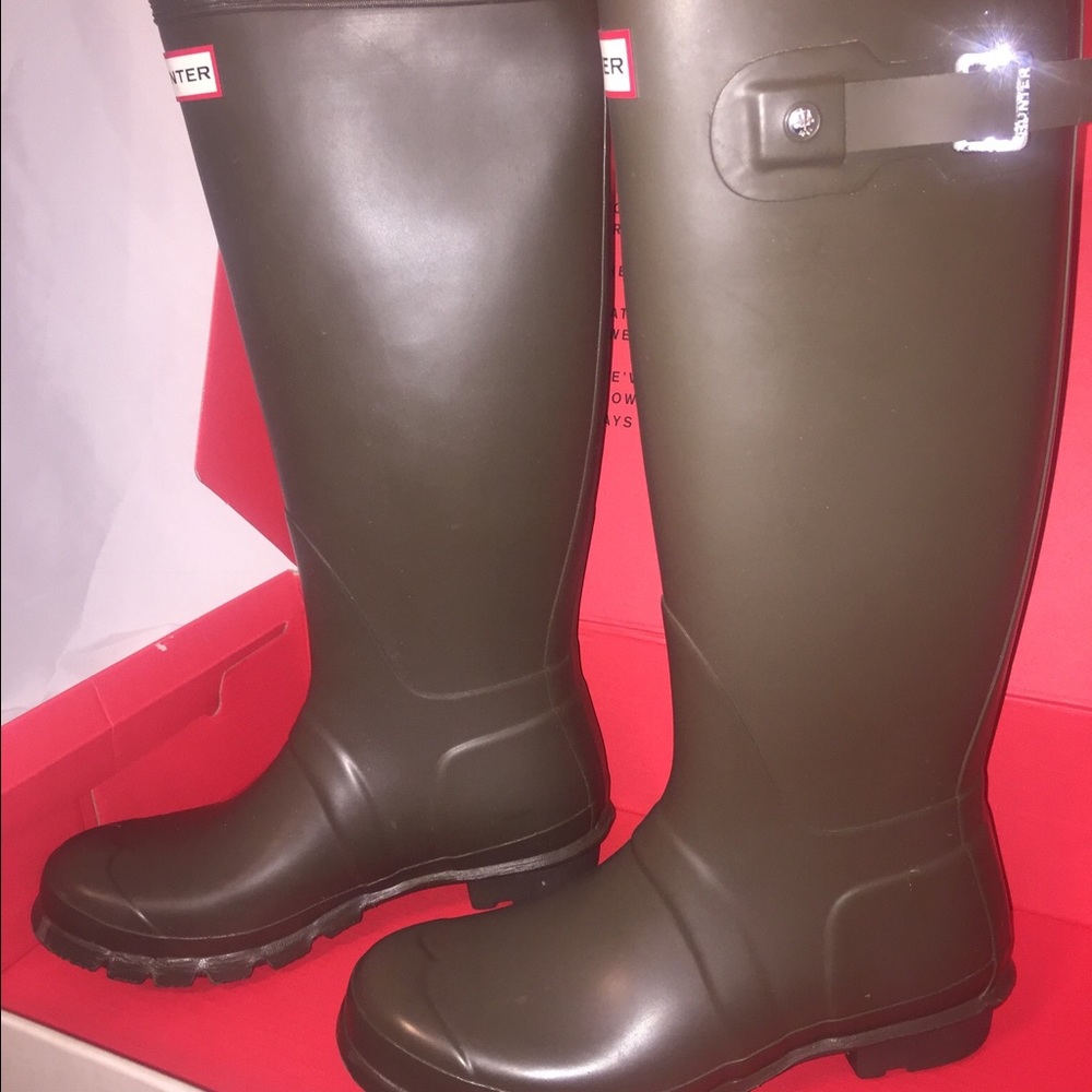 HUNTER boots original with box(olive green)