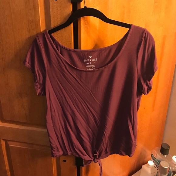 A soft t-shirt from American eagle! - Picture 2 of 2