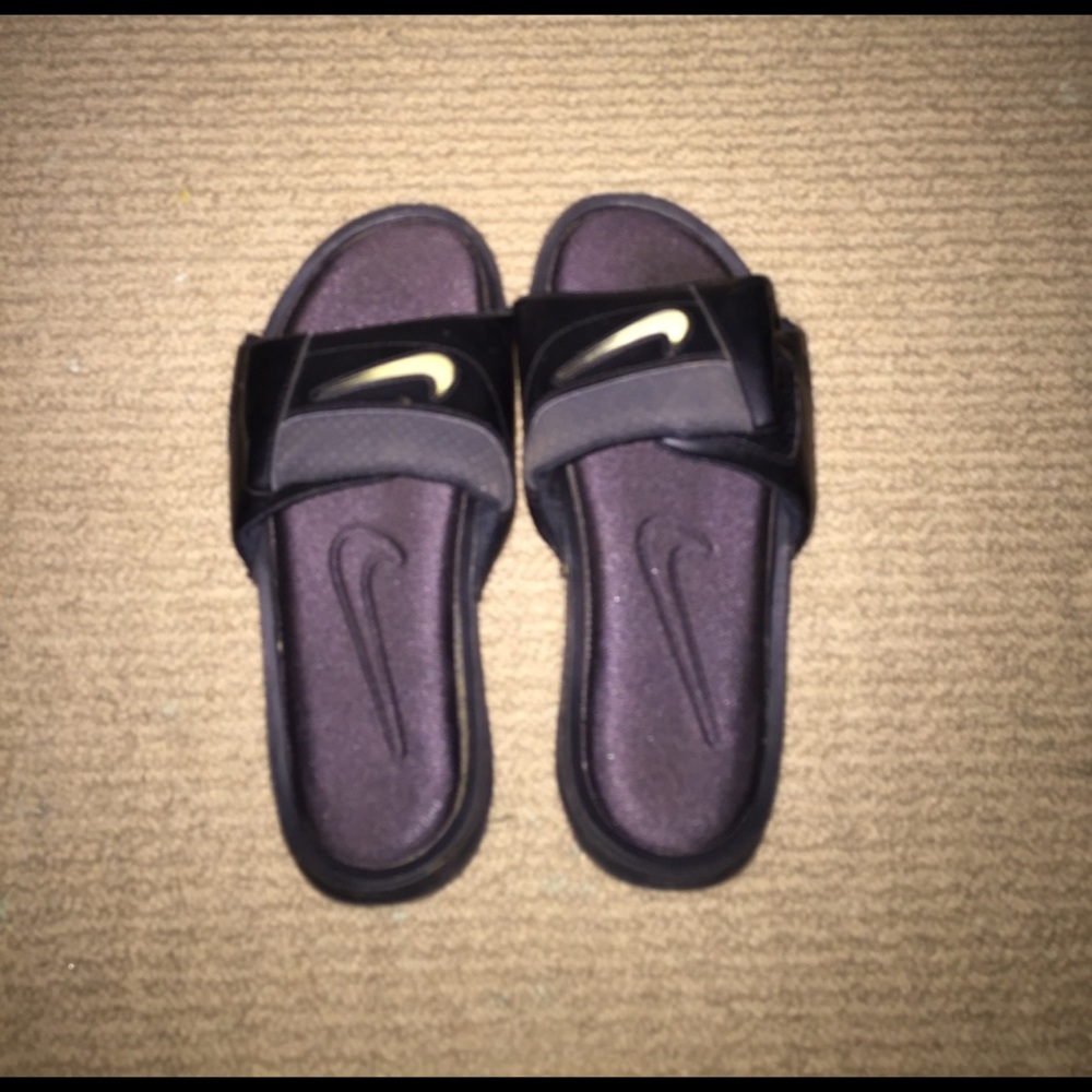 Nike slip ons
