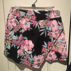 Cute short skirt 😊