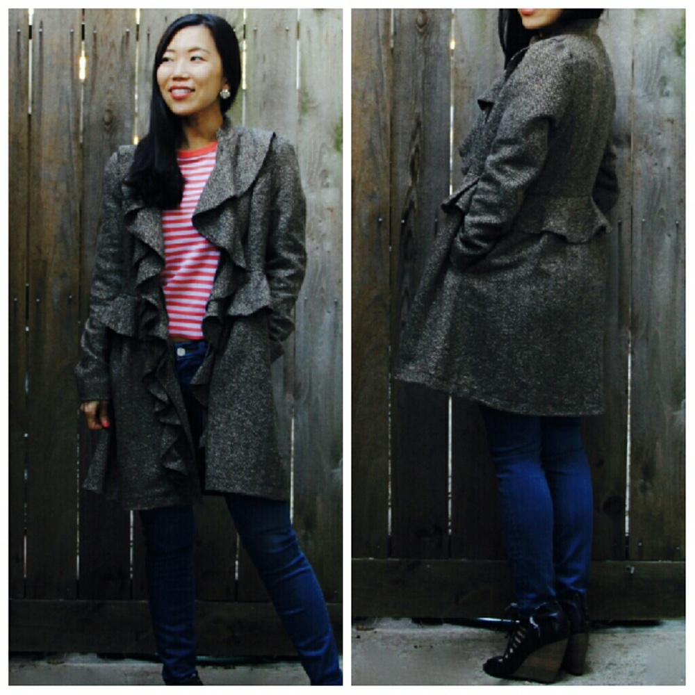 ❌ SOLD  ❌ [Ryu] Ruffle Trim Coat ✨Flash Sale✨ - Picture 3 of 4