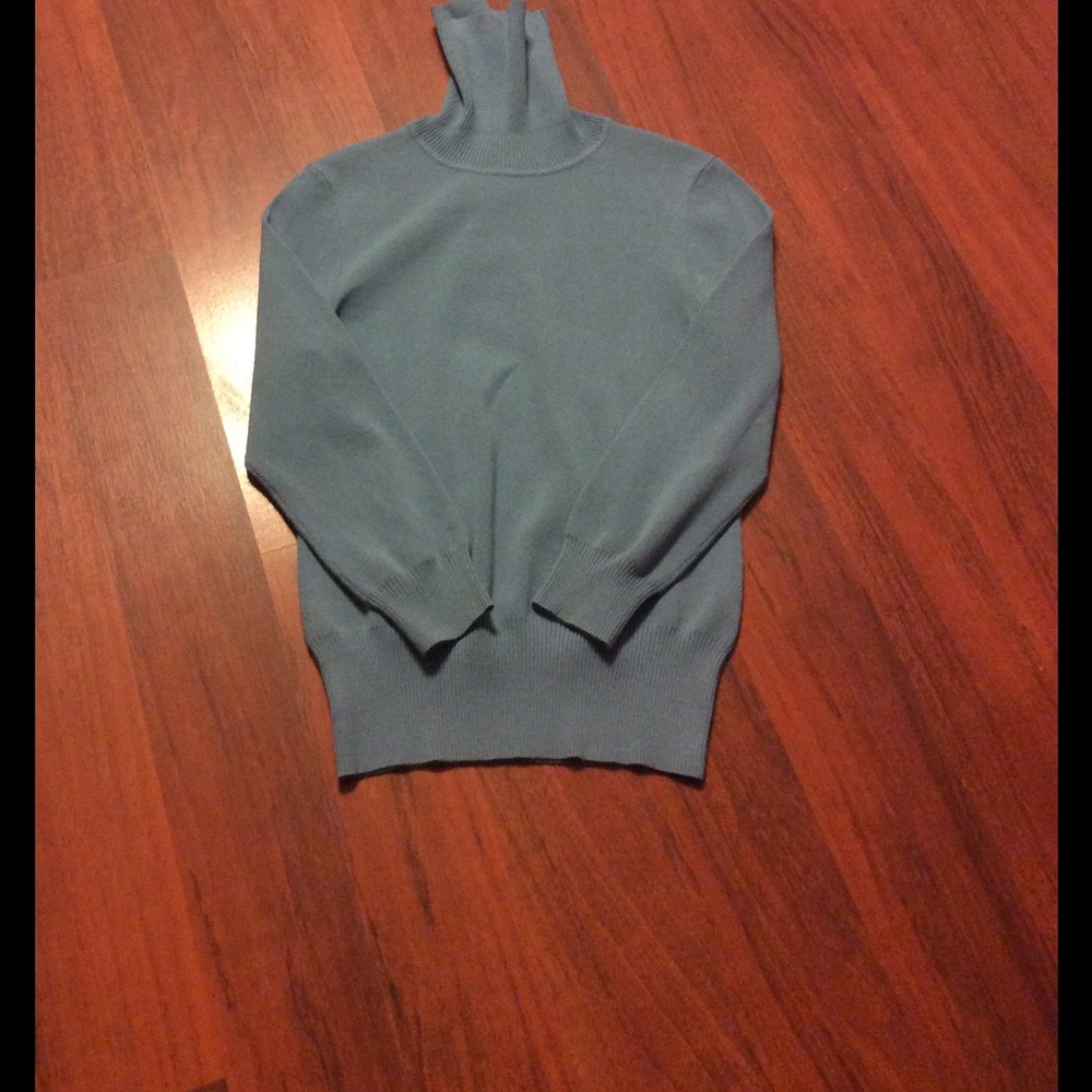 Ann Taylor Loft Sweater Size S