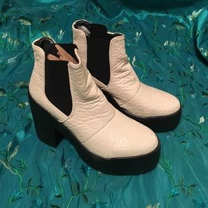 Top Shop white boots