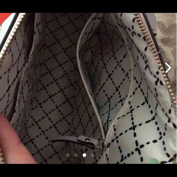 ❌❌SOLD❌❌Kate Spade Handbag - Picture 2 of 3